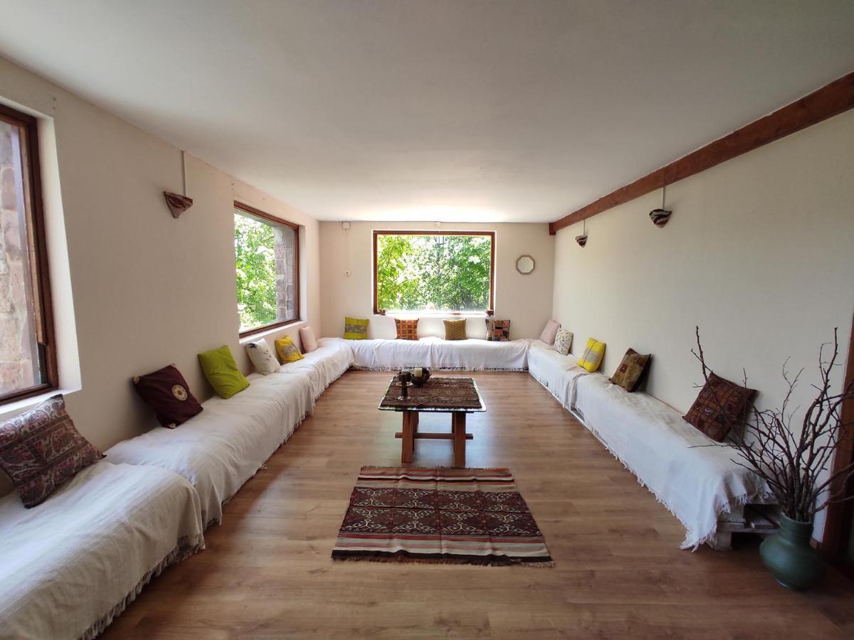 Centro Jardin Mandala Guest House Valberzoso Exterior photo